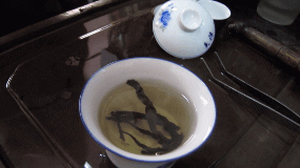 品味優(yōu)雅日照紅茶的完美沖泡技巧 品味優(yōu)雅日照紅茶的完美沖泡技巧