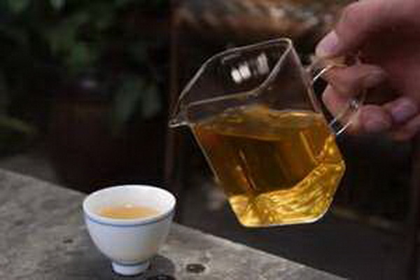 小葉茶花迷人的中國(guó)花卉之王