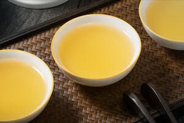 探尋白茶界的黃金組合 – 醇香清新與獨特 探尋白茶界的黃金組合 – 醇香清新與獨特